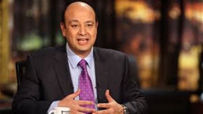 عمرو أديب ينفعل لمصادرة مطار القاهرة مكافآت لاعبي المنتخب: 