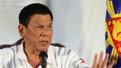 الرئيس الفلبيني يعلن الحرب على المتمردين الماويين