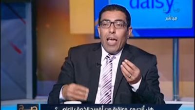 ناقد عن قصيدة 