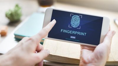 بهذه الحيلة يمكنك فتح هاتف شخص توفى من بصماته؟