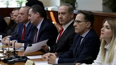 نتنياهو يطالب بإرجاء التصويت على قانون الاستيطان