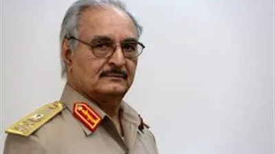 لندن تدعو إلى إشراك خليفة حفتر في حكومة الوفاق الليبية