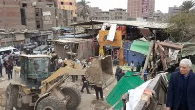 حملة  مكبرة لإزالة الإشغالات بحى بولاق الدكرور (صور) 