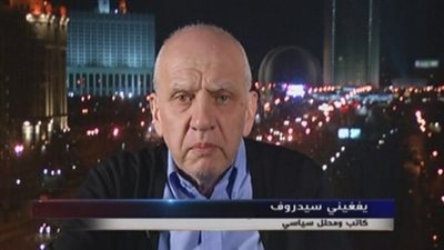 محلل: روسيا تمسك العصا من المنتصف بين أمريكا وإيران  