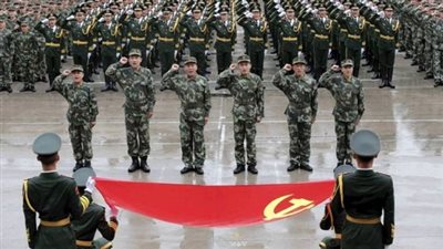 الجيش الصيني يستعرض مهاراته بـ