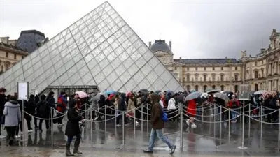 مصدر فرنسي: تدهور شديد للحالة الصحية للمشتبه به في هجوم 