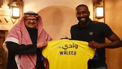 الشباب يسدل الستار على أزمة وليد عبدالله