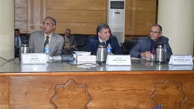 14 إدارة في جامعة بنها في طريقها للحصول علي الأيزو (صور)