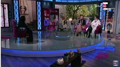 بالفيديو.. سيدة تروي تفاصيل حياتها في عالم الإتجار بالمخدرات ببرنامج 