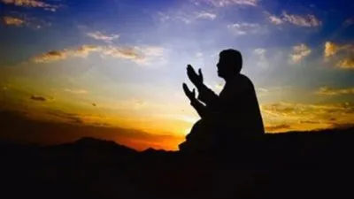 كيف يربي الإنسان نفسه تربية إسلامية ؟