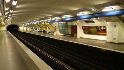 عاجل.. إخلاء محطة مترو في باريس بعد تصاعد دخان