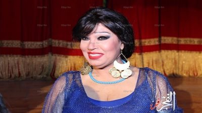 تكريم فيفي عبده و عدوية وهبة مجدي في افتتاح 