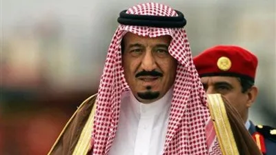 القصة الكاملة لعامل محطة رفض تعبئة سيارة الملك سلمان بالوقود