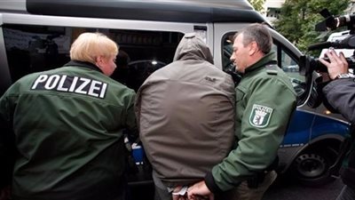 الشرطة الألمانية تنفذ مداهمات وتعتقل سلفيين اثنين