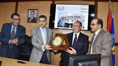 إهداء نموذج 