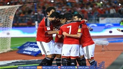 أحمد فتحي مداعبا معلول: 