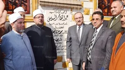 وزير الأوقاف يفتتح مسجدي 