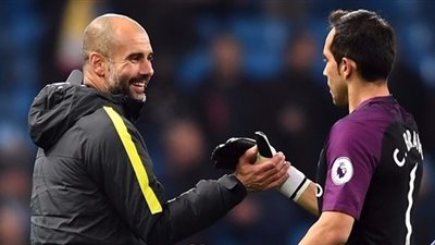 جوارديولا يمتدح برافو: أفضل حارس في العالم