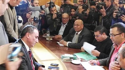 عبد المحسن سلامة يتقدم بأوراق ترشحه على مقعد نقيب الصحفيين (صور)