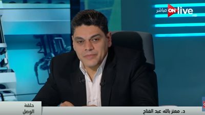 معتز عبدالفتاح عن إقامة 