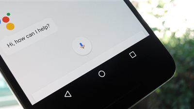 النسخة التجريبية من تطبيق Google App تتيح المساعد الرقمي Google Assistant للهواتف غير التابعة لجوجل