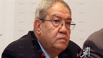 غياب نجوم الفن عن جنازة الفنان فاروق الرشيدي (فيديو وصور)