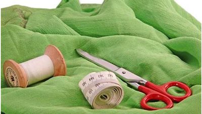 طرق لتحسين ملابسك القديمة دون انفاق مصاريف اخرى 