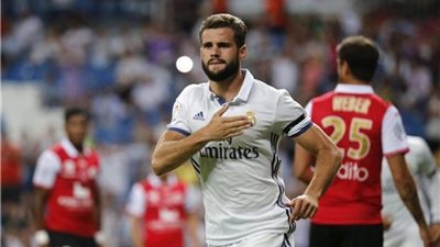 لاعب ريال مدريد يتغزل في زيدان وراموس 