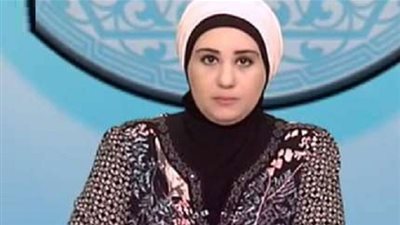 مُتصل يطلب عروسة على الهواء من نادية عمارة.. والأخيرة ترد (فيديو) 