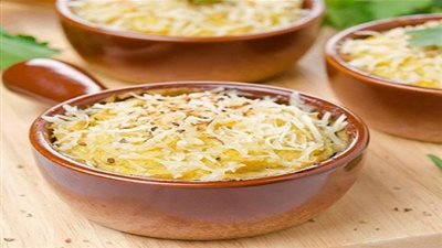 طريقة مبتكرة لعمل صينية الدجاج والبطاطس بالكريمة والجبن.. تعرفي عليها!