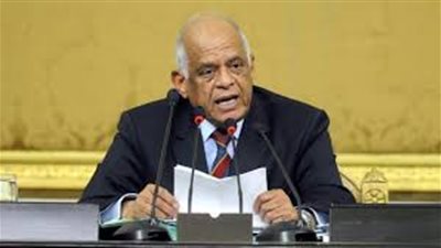 عبدالعال محتدًا على أحد النواب:  أعلم كل مخالفاتك ولكن لا أتحدث حفاظًا على كرامة المجلس 