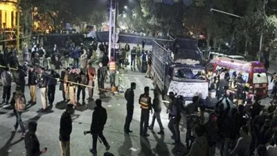 الشرطة الباكستانية: انفجار لاهور نجم عن عمل انتحاري