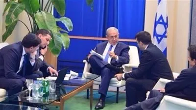 نتنياهو يحذر مستشاريه: لا أريد أي ثغرات خلال اللقاء مع ترامب