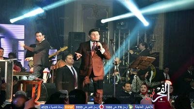 هاني شاكر يطرب جمهور الإسكندرية في حفل عيد الحب بوصلة طربية رومانسية (صور)