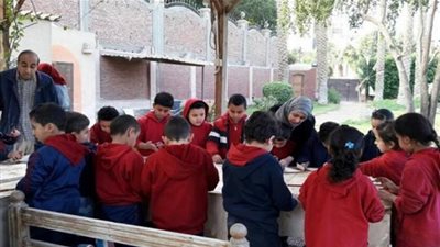 أمسية شعرية غنائية في متحف فن الزجاج والنحت