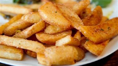 طريقة بسيطة لعمل أصابع البطاطس بالزعتر والبابريكا