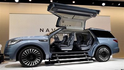 لينكولن تكشف عن سيارتها الإختبارية نافيغاتور 2017 المجنحة