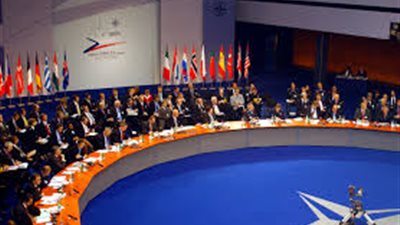 الناتو: إنشاء مركز استخباراتي في نابولي لمكافحة الإرهاب