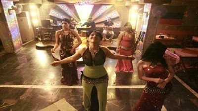 حملة مكبرة على 3 بارات غير مرخصة بالدقي