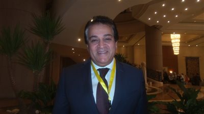 وزير التعليم العالي يستلم مهامه ويستقبل التهاني من الموظفين