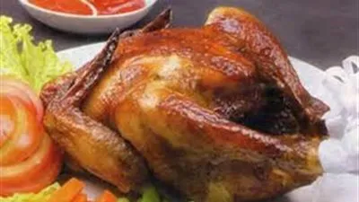 توقفي عن ازالة جلد الدجاج قبل تناوله لهذه الاسباب !