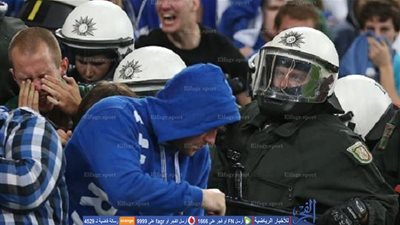 اشتباكات بين جماهير شالكه والشرطة اليونانية قبل مواجهة باوك