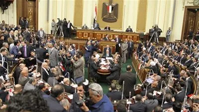 مصادر: سفير سويسرا طلب بعدم معاقبة محمد أنور السادات 