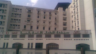 نشطاء يتداولون 