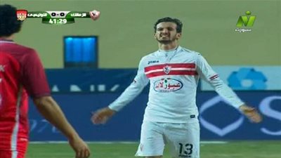 دونجا يسدد تصويبة صاروخية على مرمى الأوليمبي (فيديو)