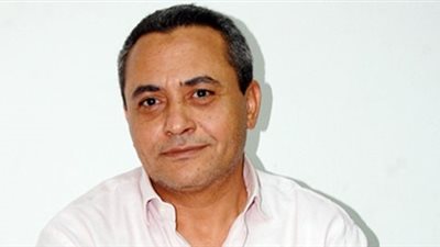 رئيس هيئة قصور الثقافة يناشد 