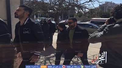 وصول ماجد المصري لجنازة والد أمير كرارة بمسجد السلطان حسن (صور)