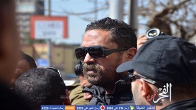 تشييع جثمان والد أمير كرارة بحضور نجوم الفن (فيديو وصور)