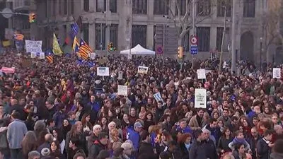 تظاهرات فى مدينة برشلونة لدعم اللاجئين 