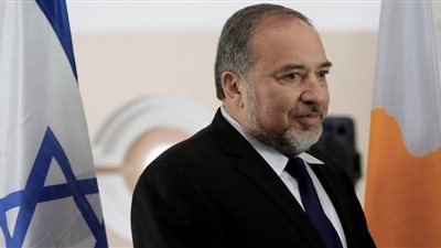 وزير الدفاع الإسرائيلي: إيران ترغب في تقويض السعودية